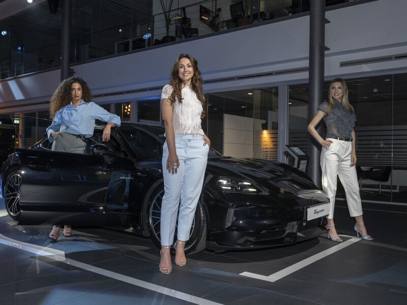 Presentazione Nuova Taycan - Centro Porsche Milano Nord