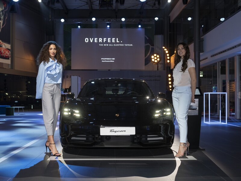 Presentazione Nuova Taycan - Centro Porsche Milano Nord