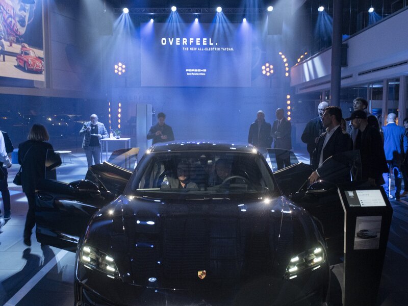 Presentazione Nuova Taycan - Centro Porsche Milano Nord