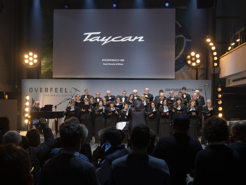 Presentazione Nuova Taycan - Centro Porsche Milano Nord